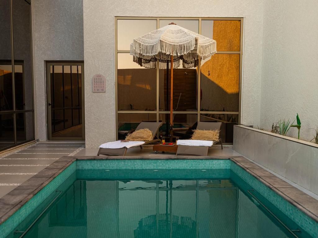 Private Pool